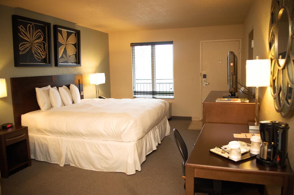 Hotel Unique 2*